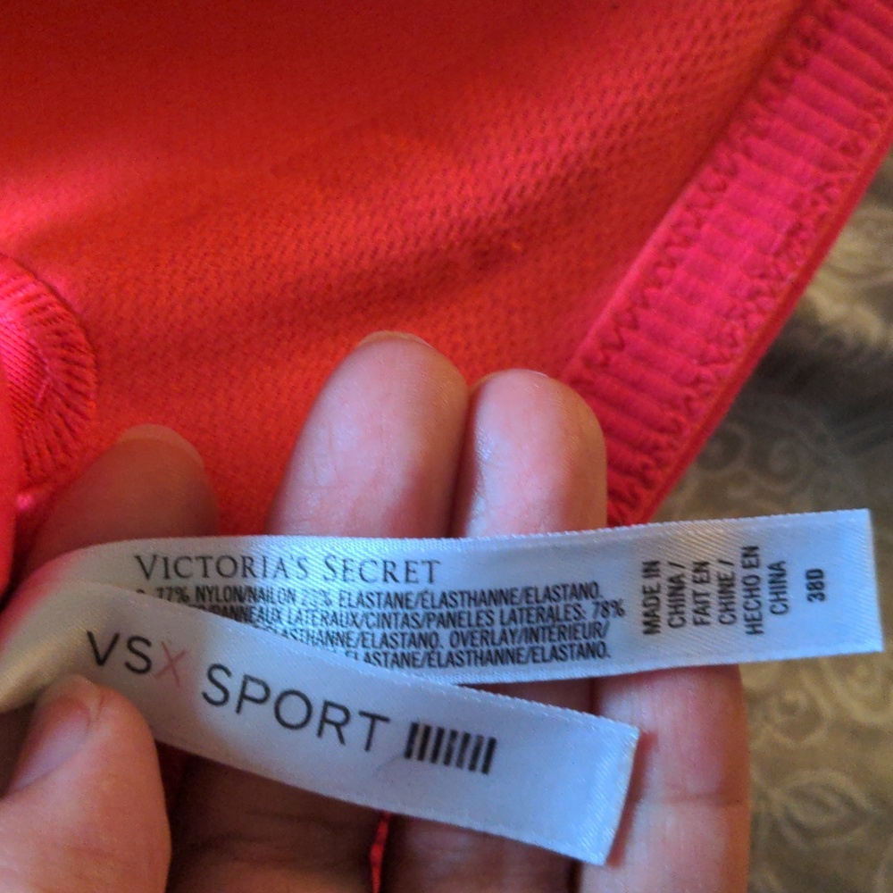 VS Sport Bra - Picture 3 of 3